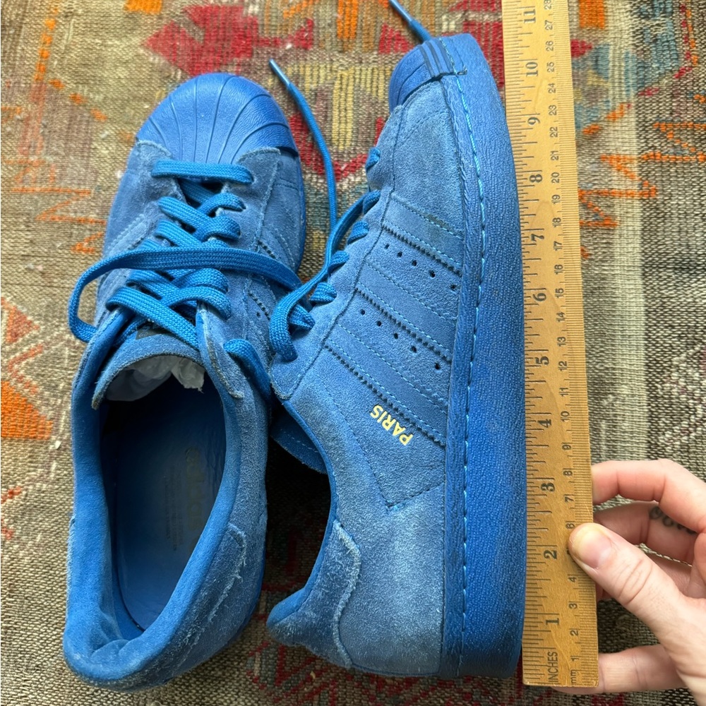 ADIDAS SUPERSTAR LOW TRAINERS 
80s City Series "Paris"
Blue suede